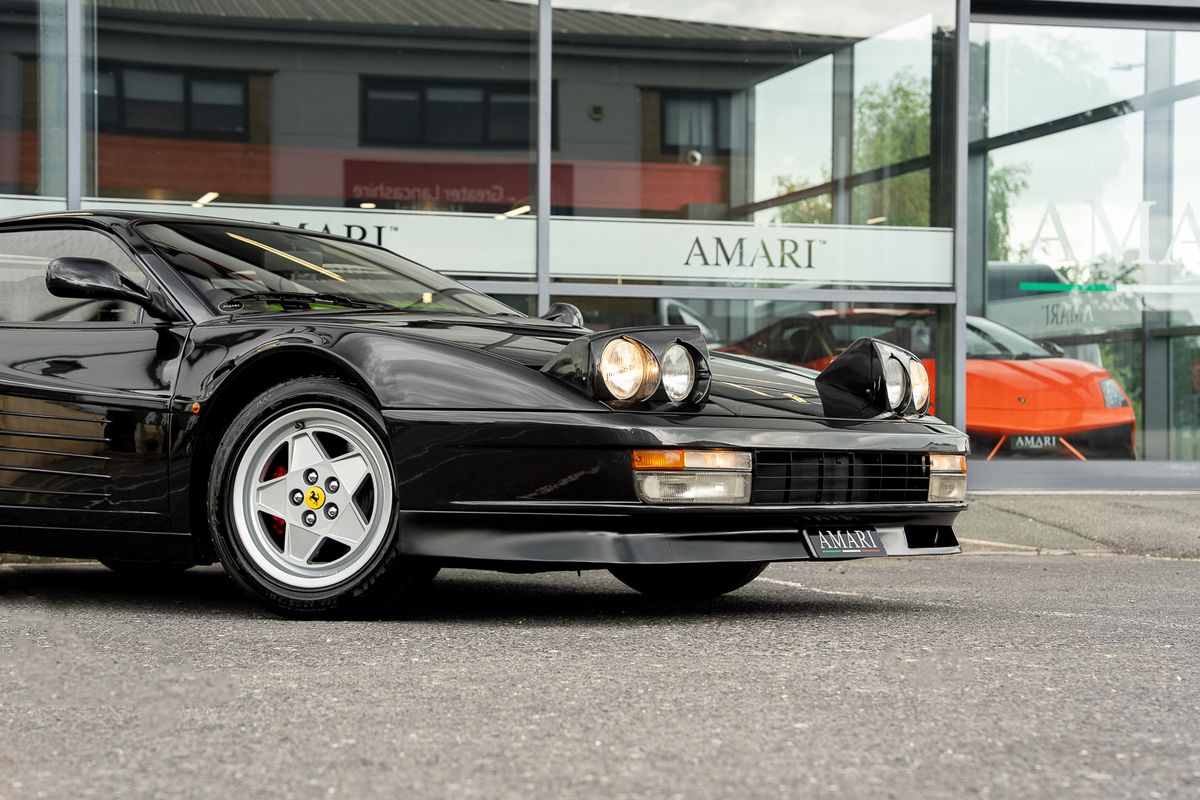 FERRARI TESTAROSSA