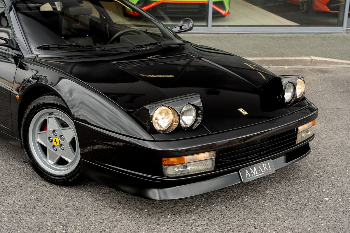 FERRARI TESTAROSSA