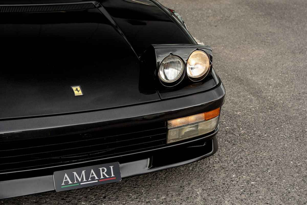 FERRARI TESTAROSSA