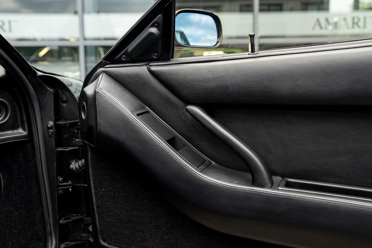FERRARI TESTAROSSA