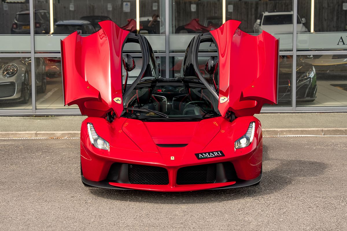 FERRARI LAFERRARI