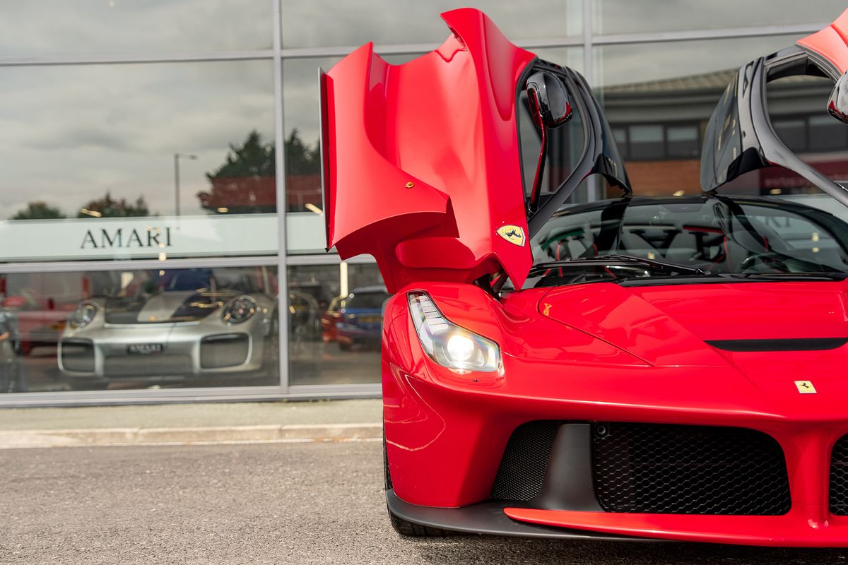 FERRARI LAFERRARI