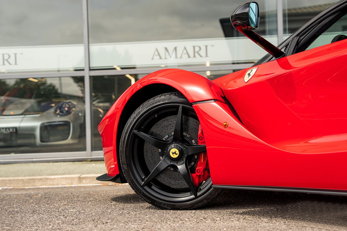 FERRARI LAFERRARI