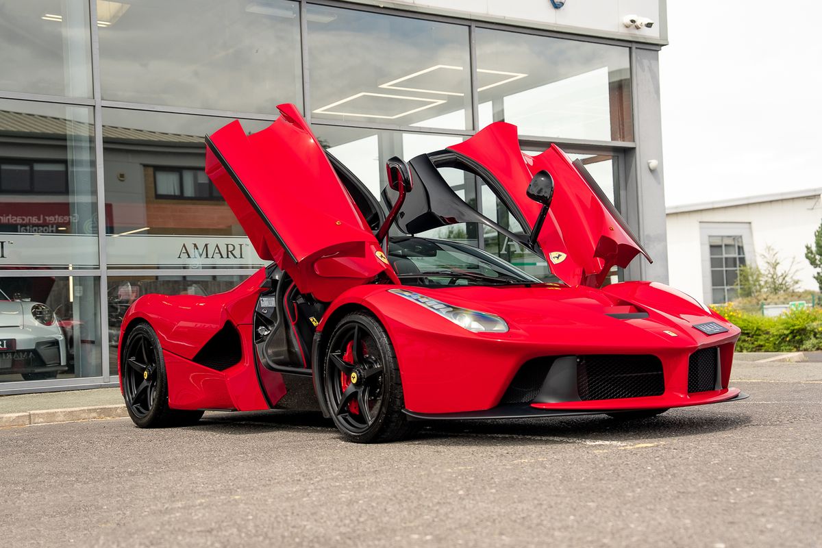 FERRARI LAFERRARI