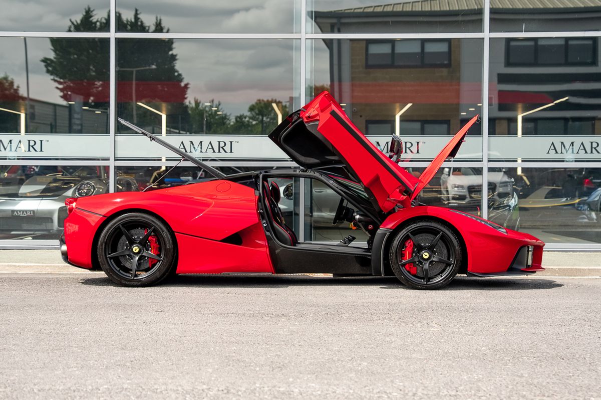 FERRARI LAFERRARI