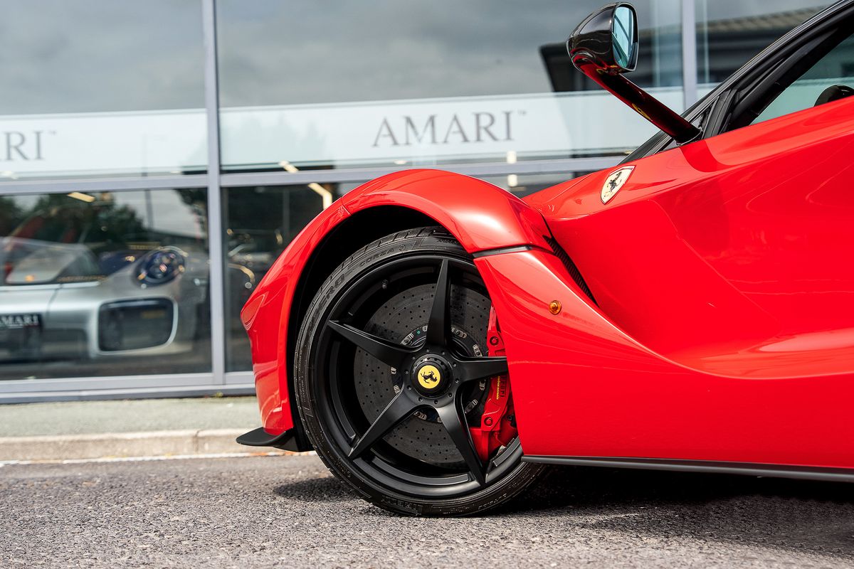 FERRARI LAFERRARI