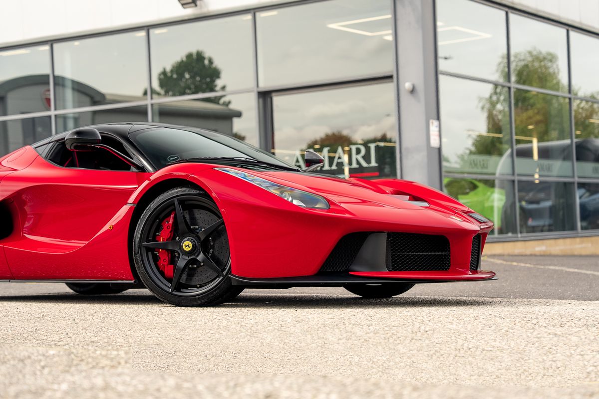 FERRARI LAFERRARI