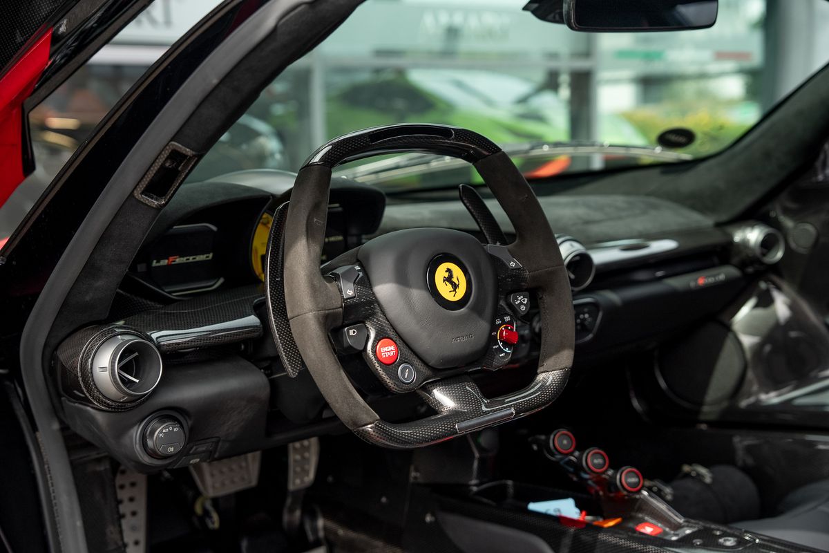 FERRARI LAFERRARI