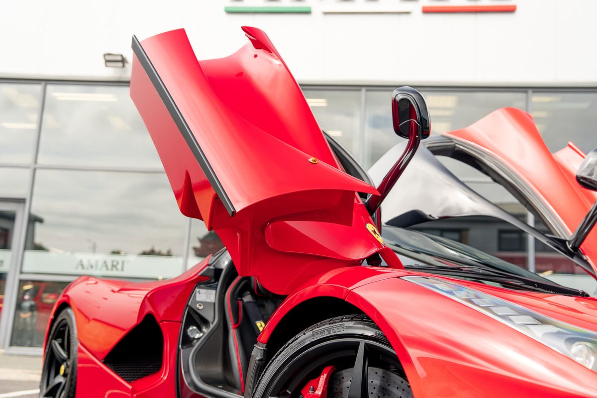 FERRARI LAFERRARI