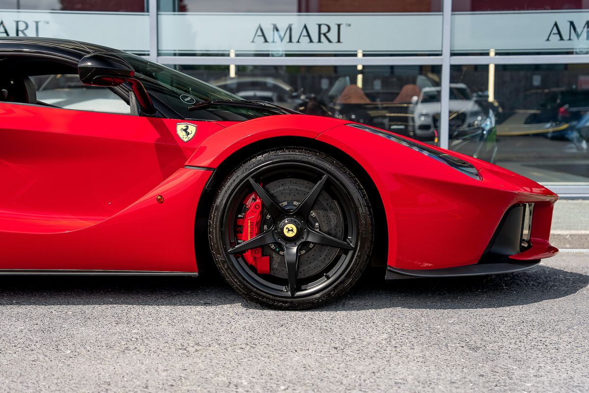 FERRARI LAFERRARI