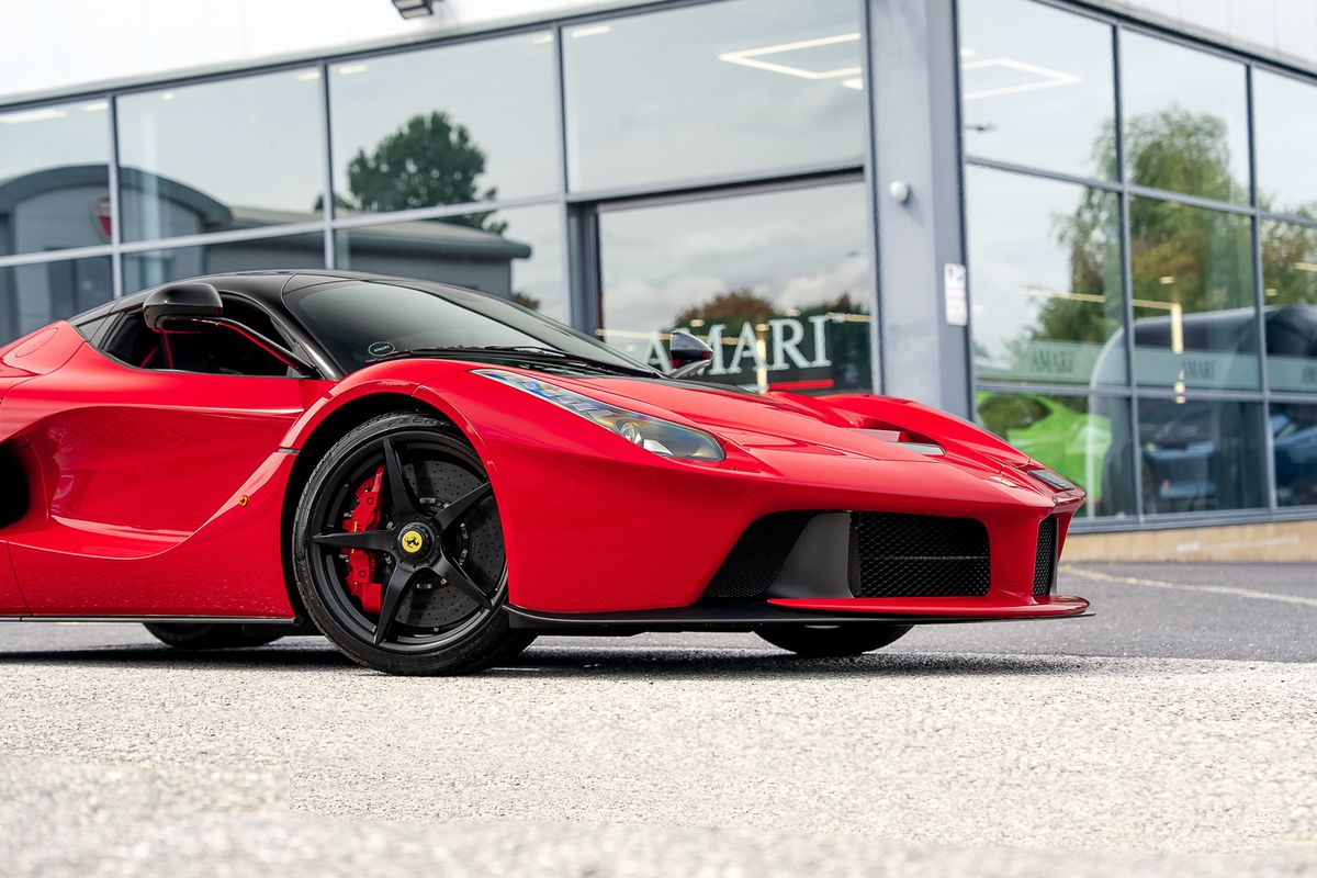 FERRARI LAFERRARI