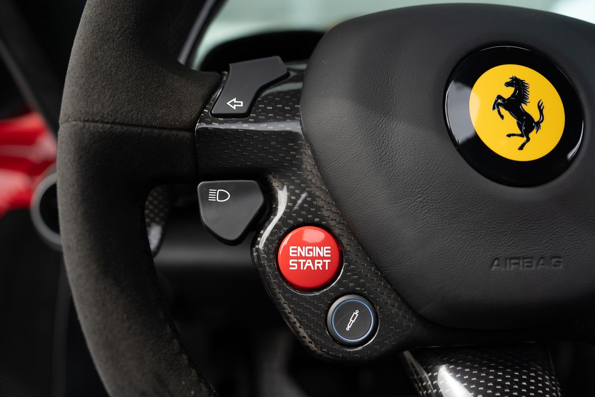 FERRARI LAFERRARI