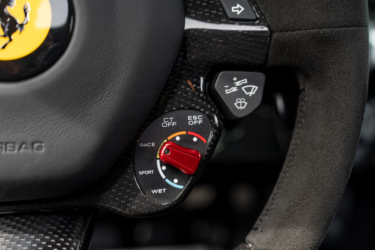 FERRARI LAFERRARI