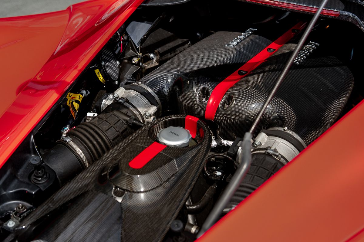 FERRARI LAFERRARI