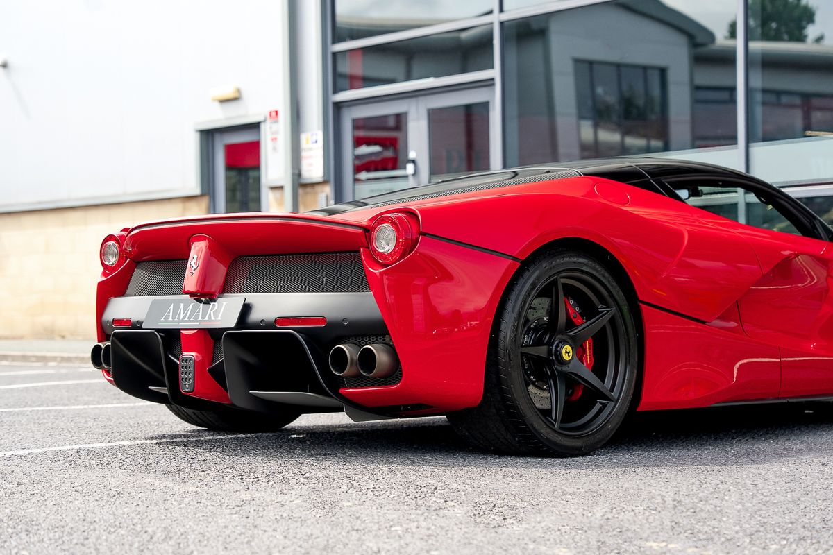 FERRARI LAFERRARI