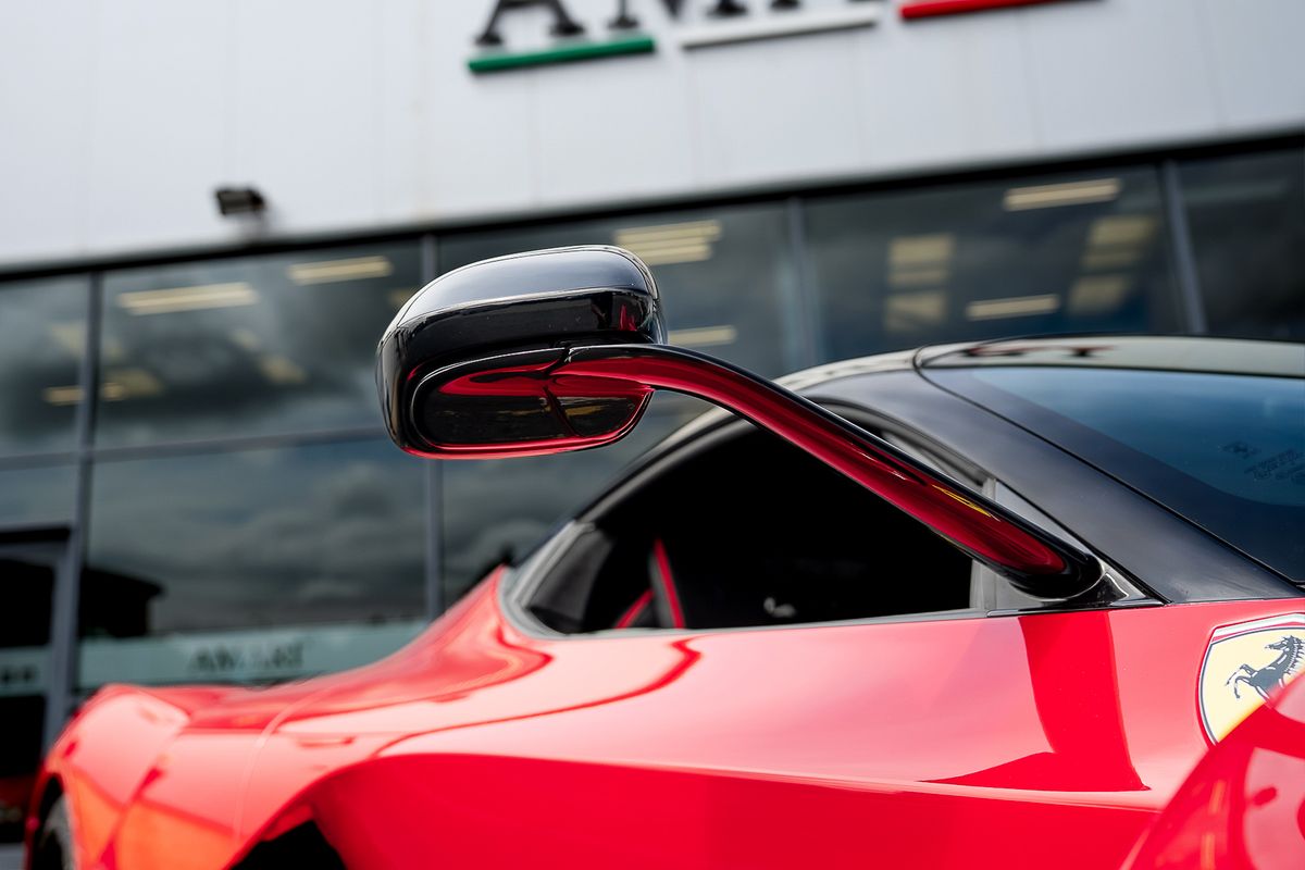 FERRARI LAFERRARI