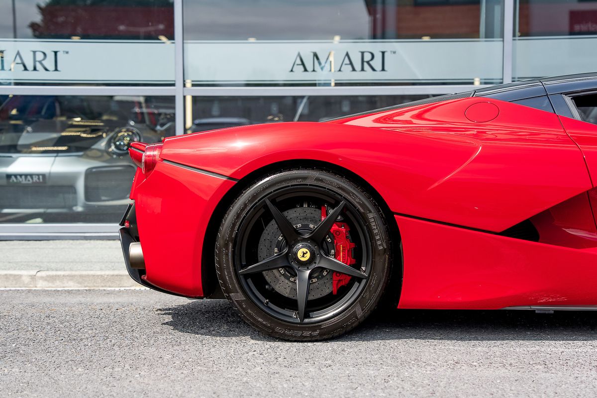 FERRARI LAFERRARI