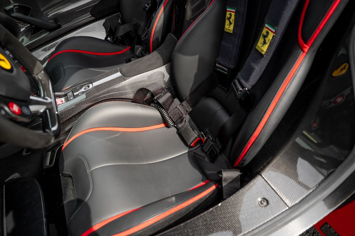 FERRARI LAFERRARI