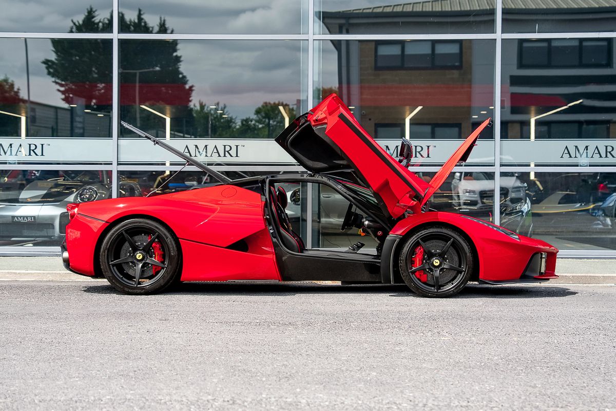 FERRARI LAFERRARI