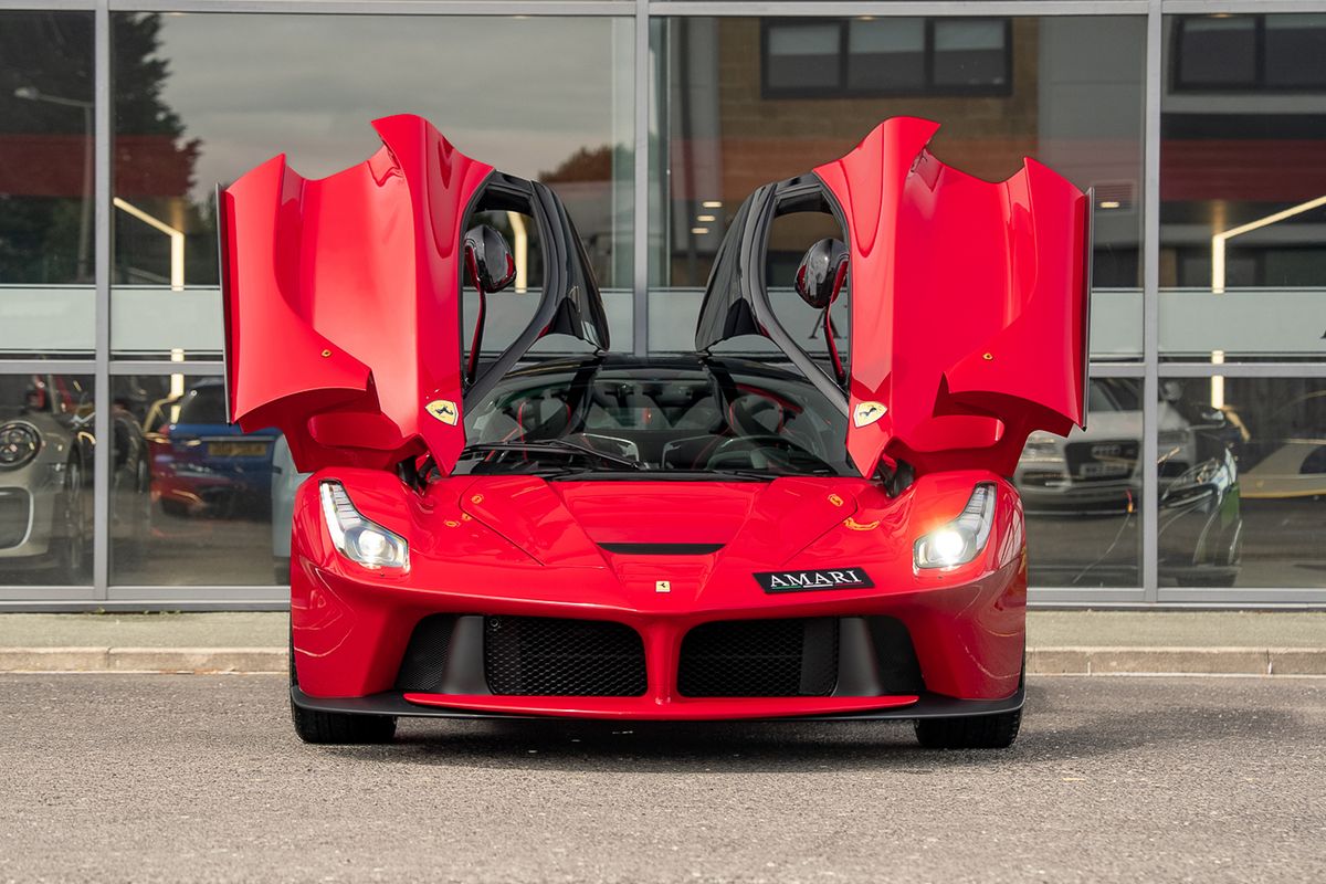 FERRARI LAFERRARI