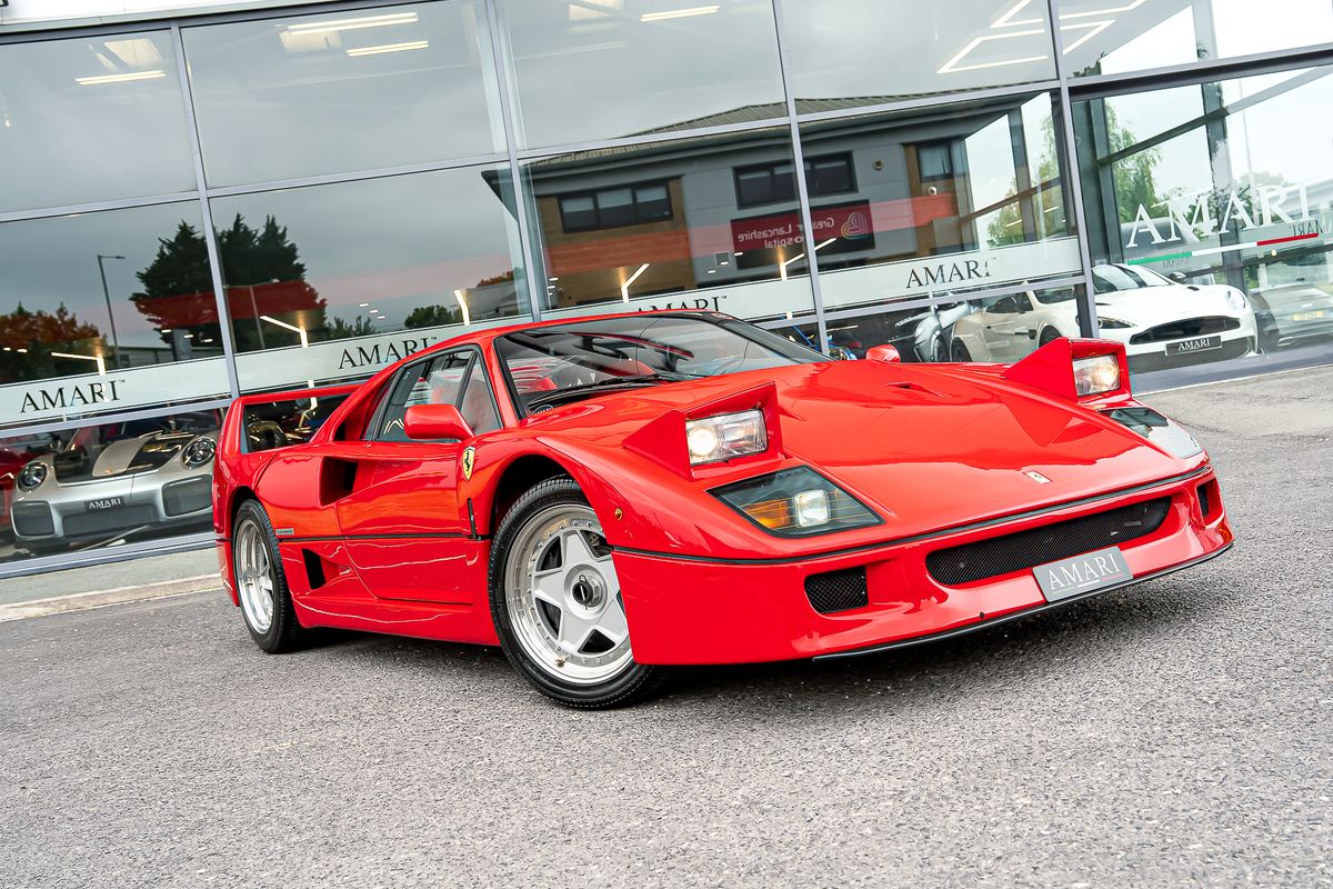 FERRARI F40