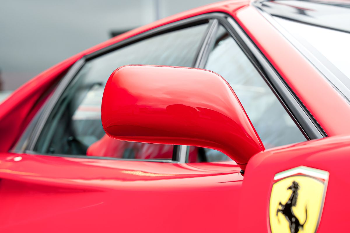 FERRARI F40