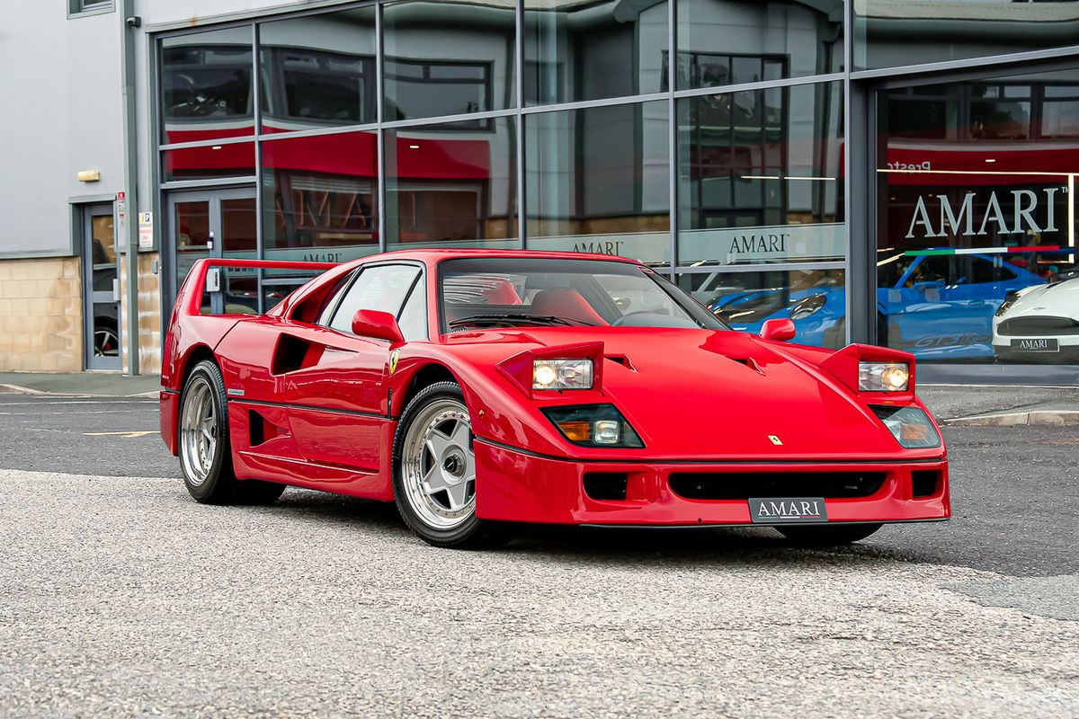 FERRARI F40