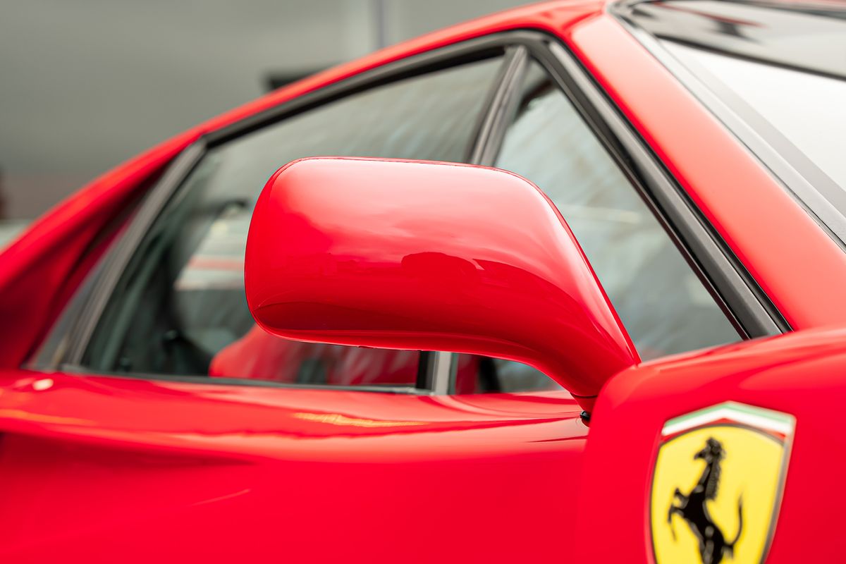 FERRARI F40