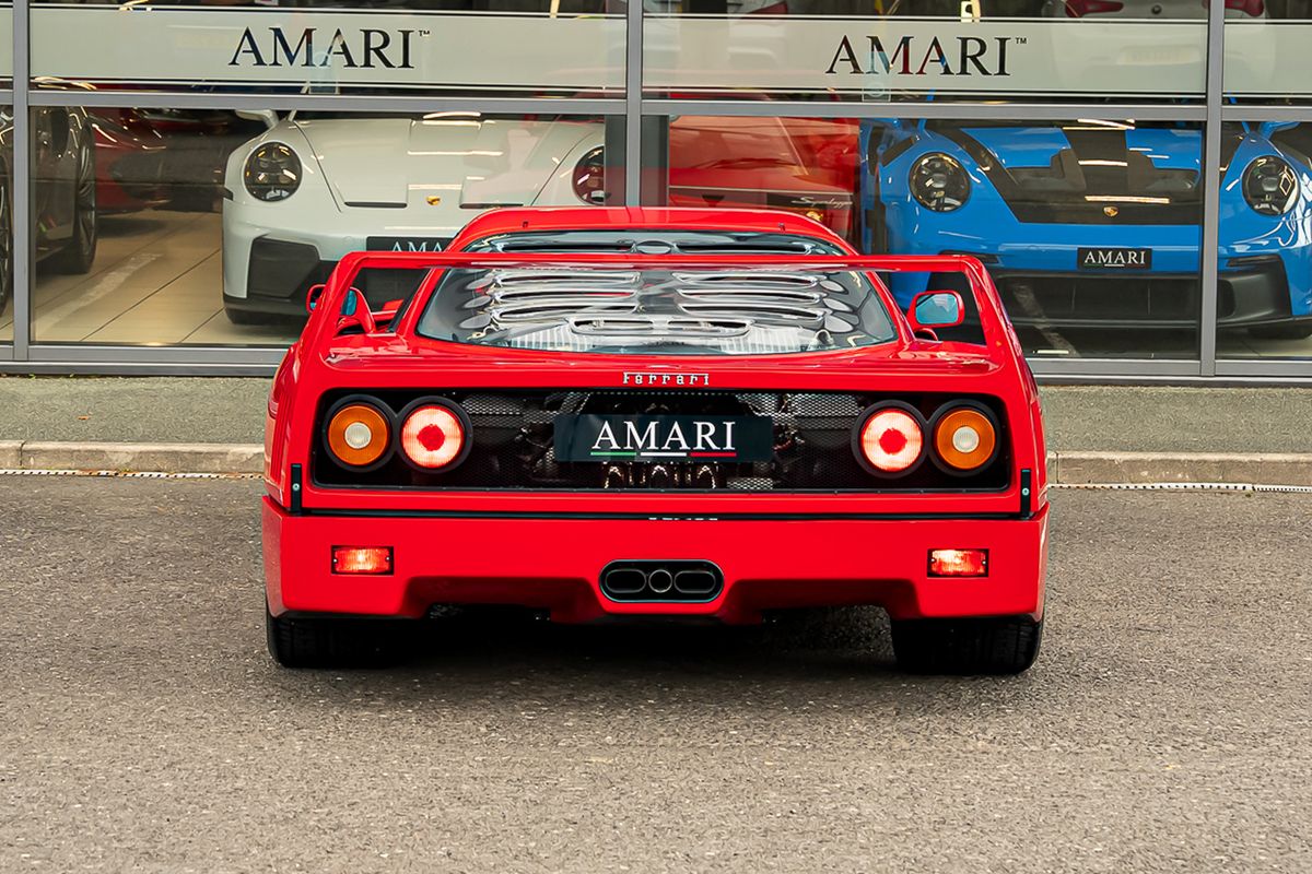 FERRARI F40