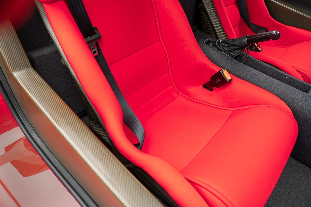 FERRARI F40