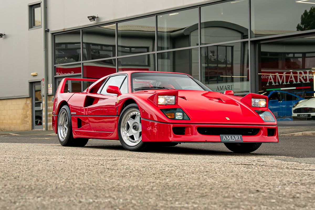 FERRARI F40