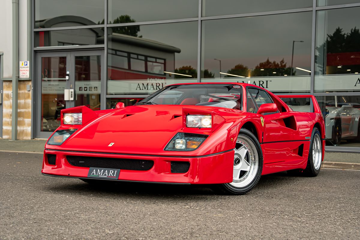 FERRARI F40