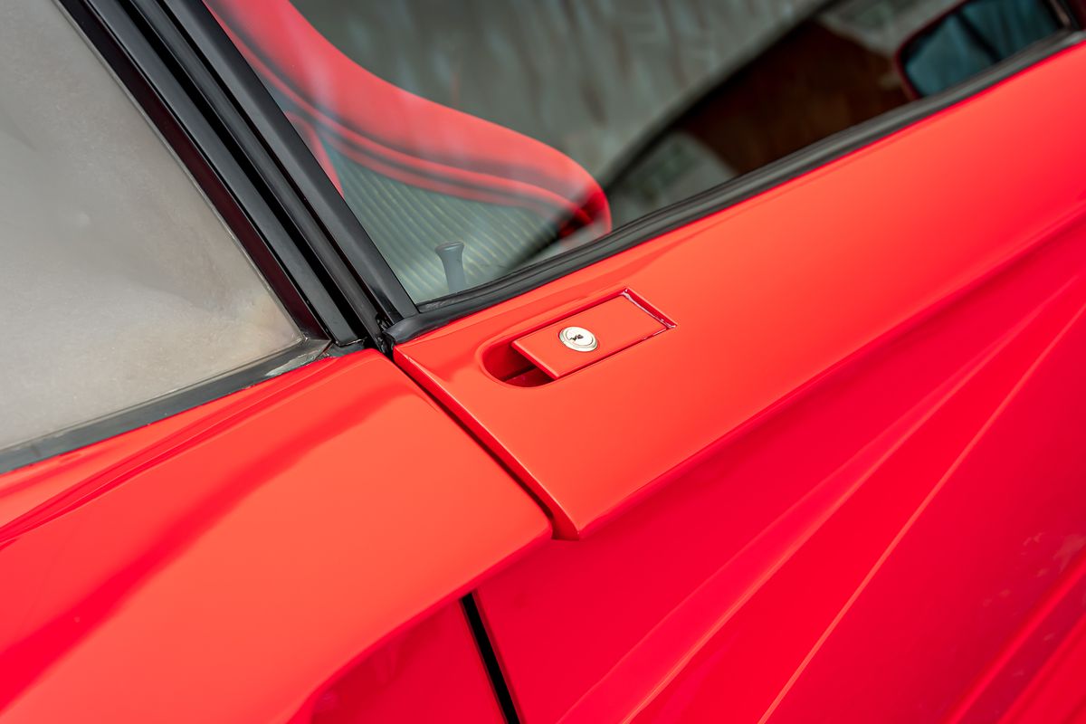 FERRARI F40