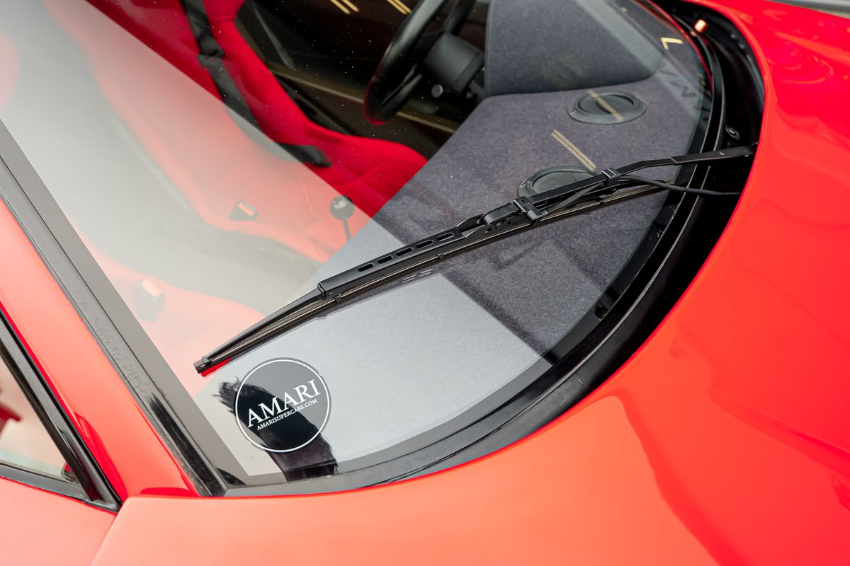 FERRARI F40