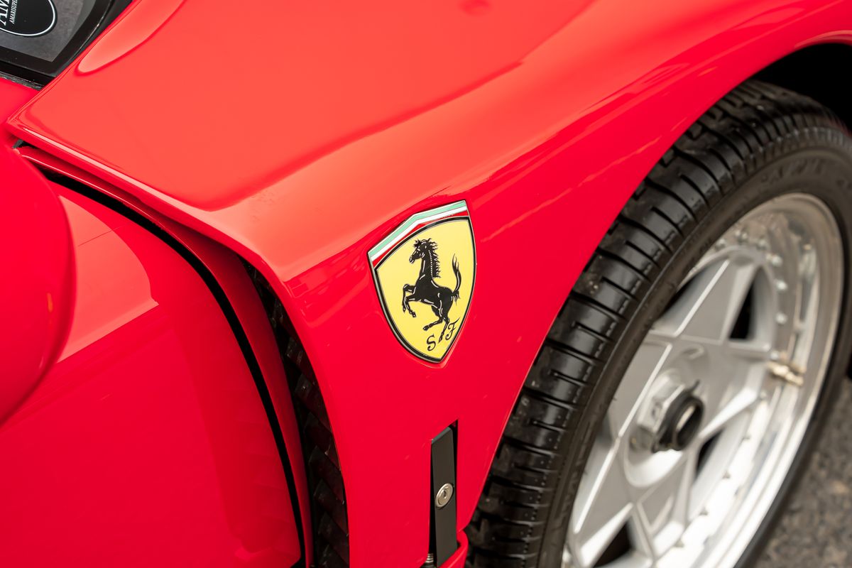 FERRARI F40