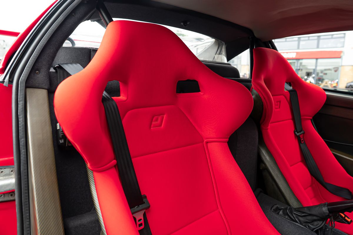 FERRARI F40