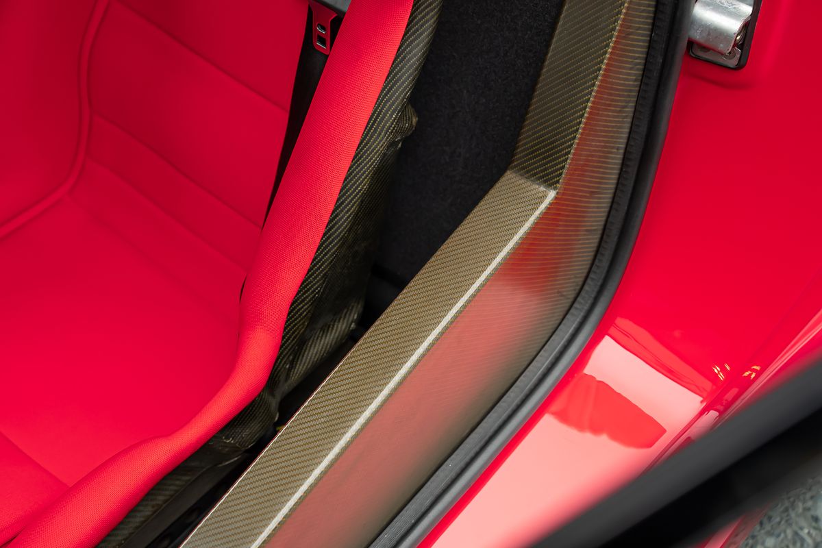 FERRARI F40