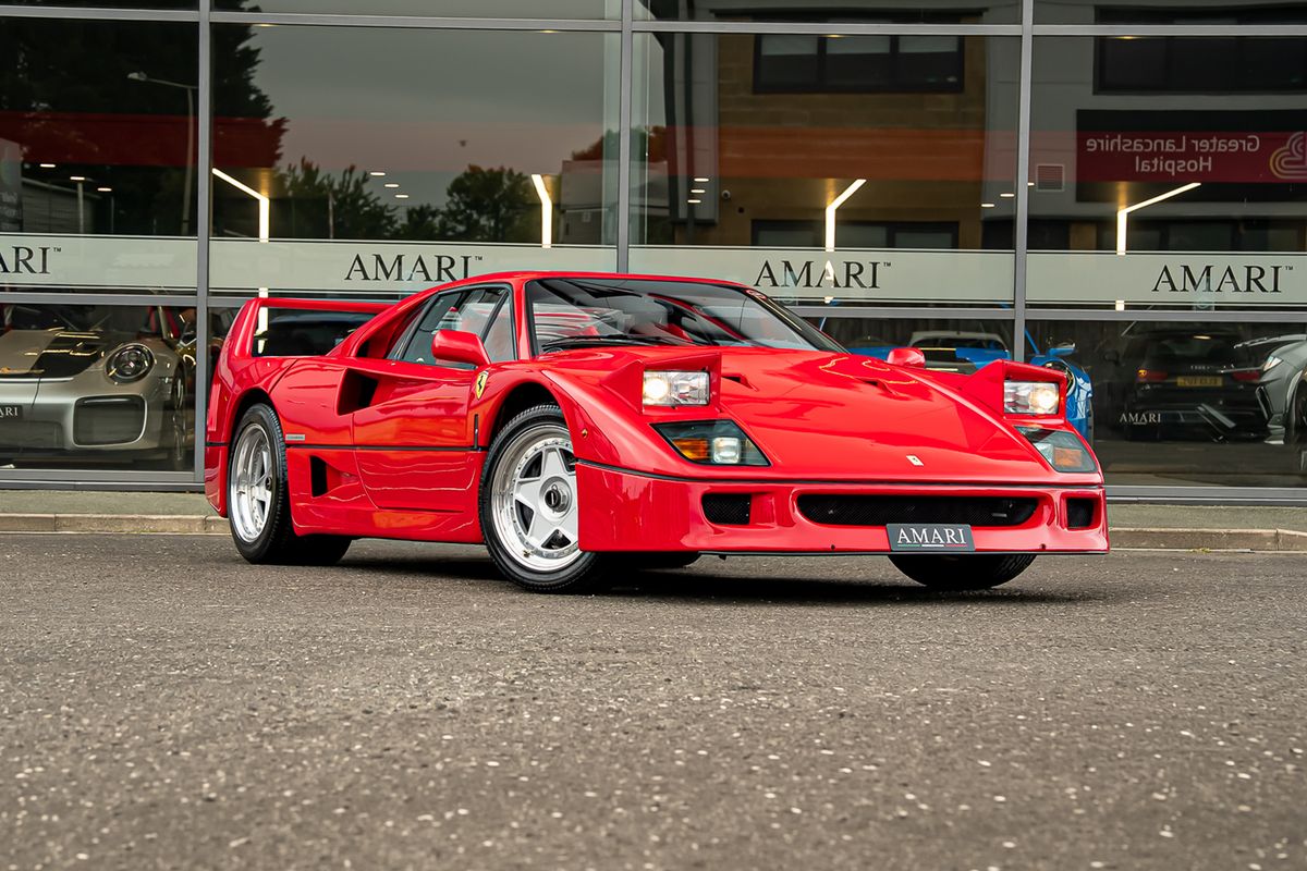 FERRARI F40
