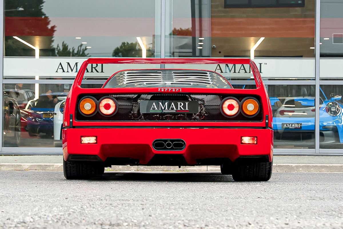 FERRARI F40