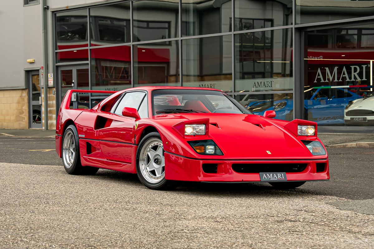 FERRARI F40