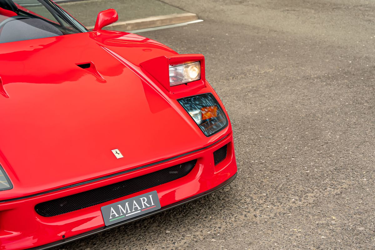 FERRARI F40