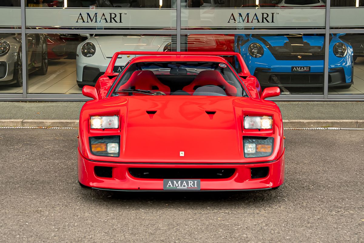 FERRARI F40