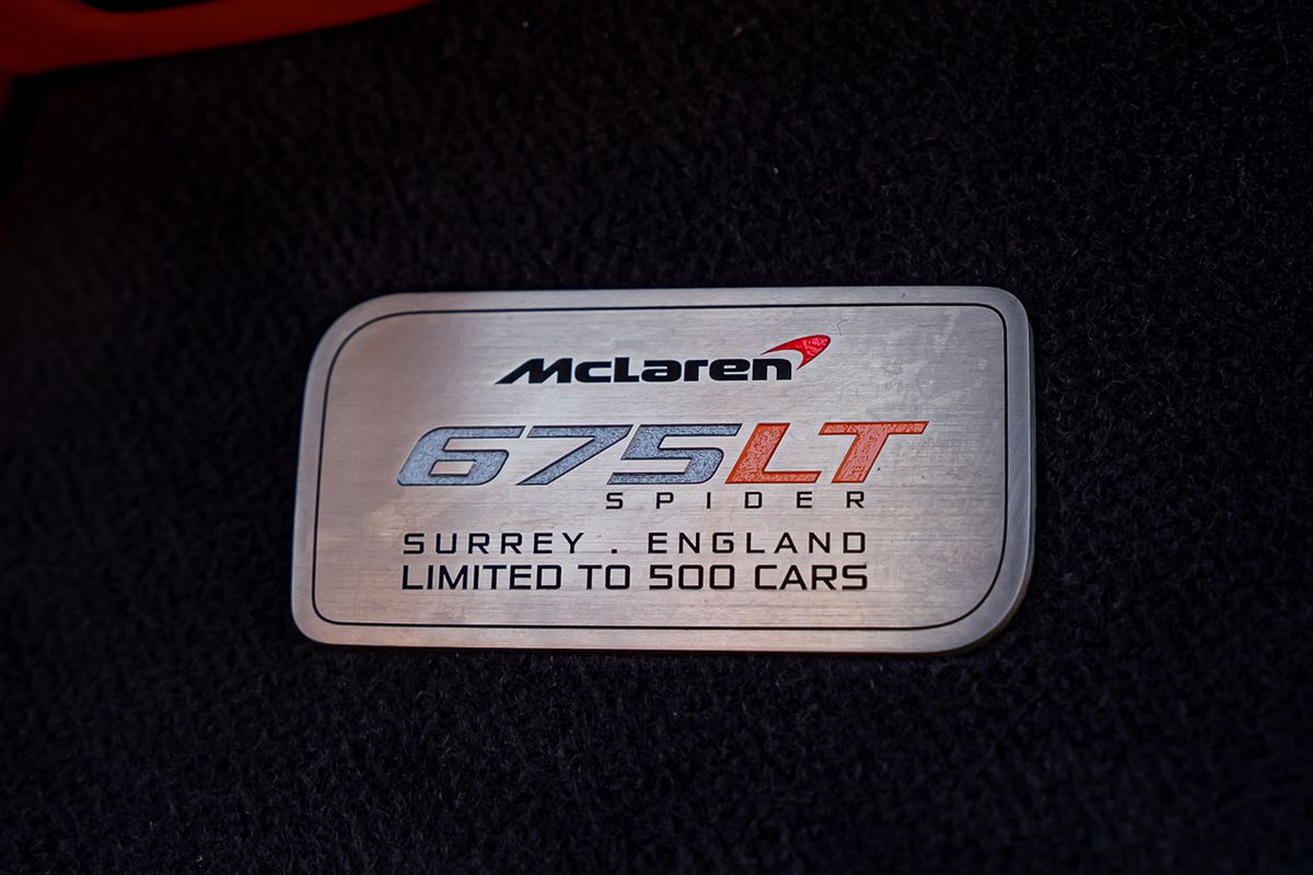 MCLAREN 675LT SPIDER V8 SSG