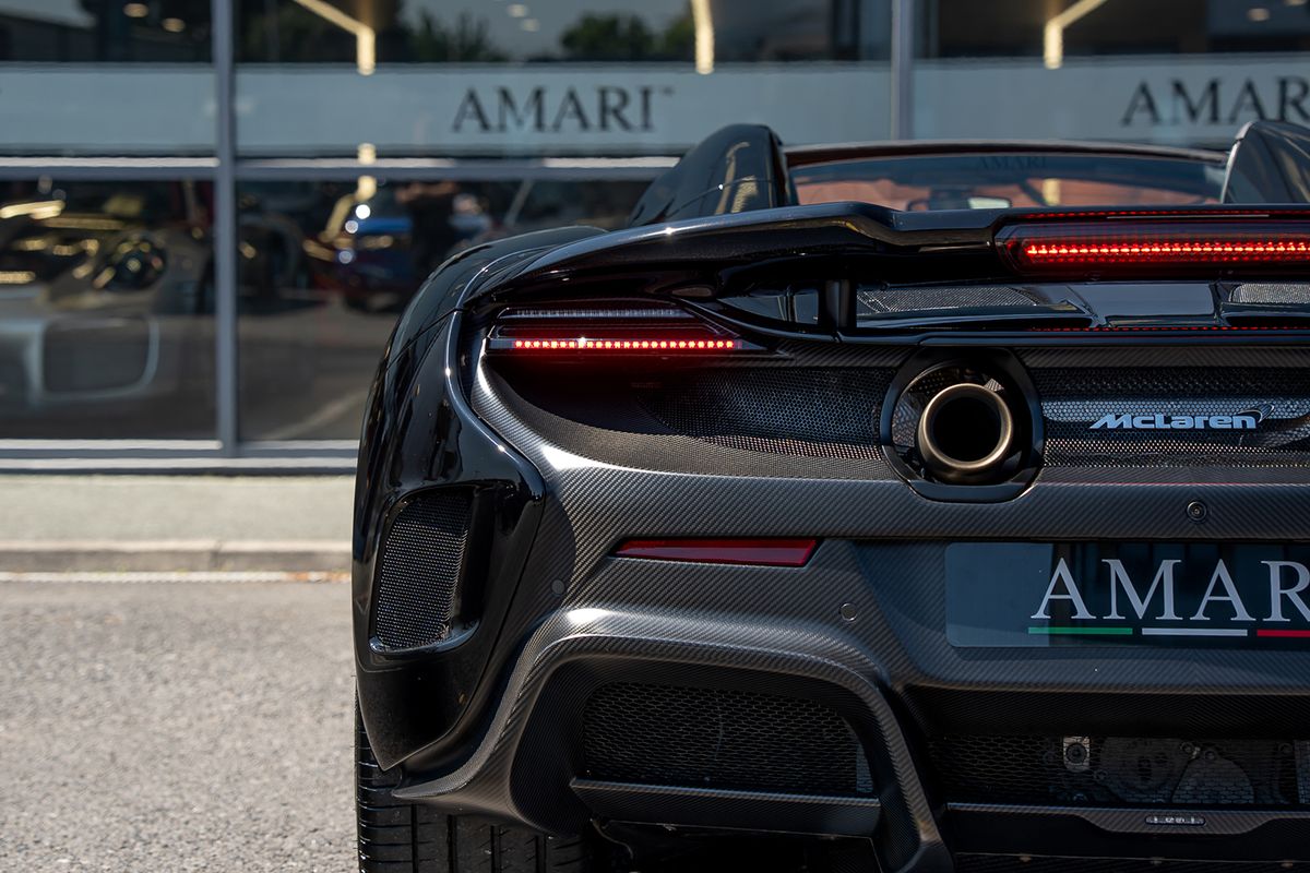 MCLAREN 675LT SPIDER V8 SSG
