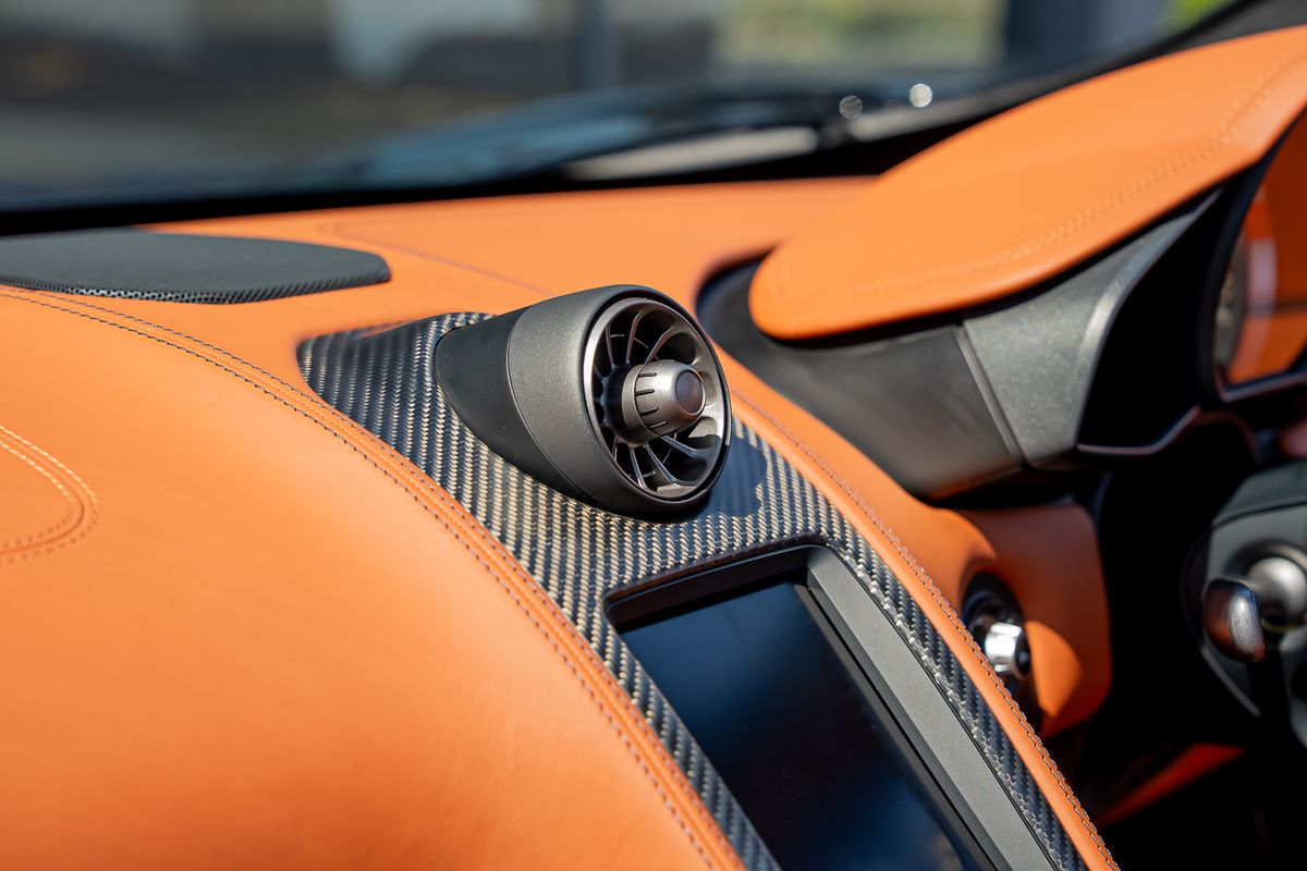 MCLAREN 675LT SPIDER V8 SSG
