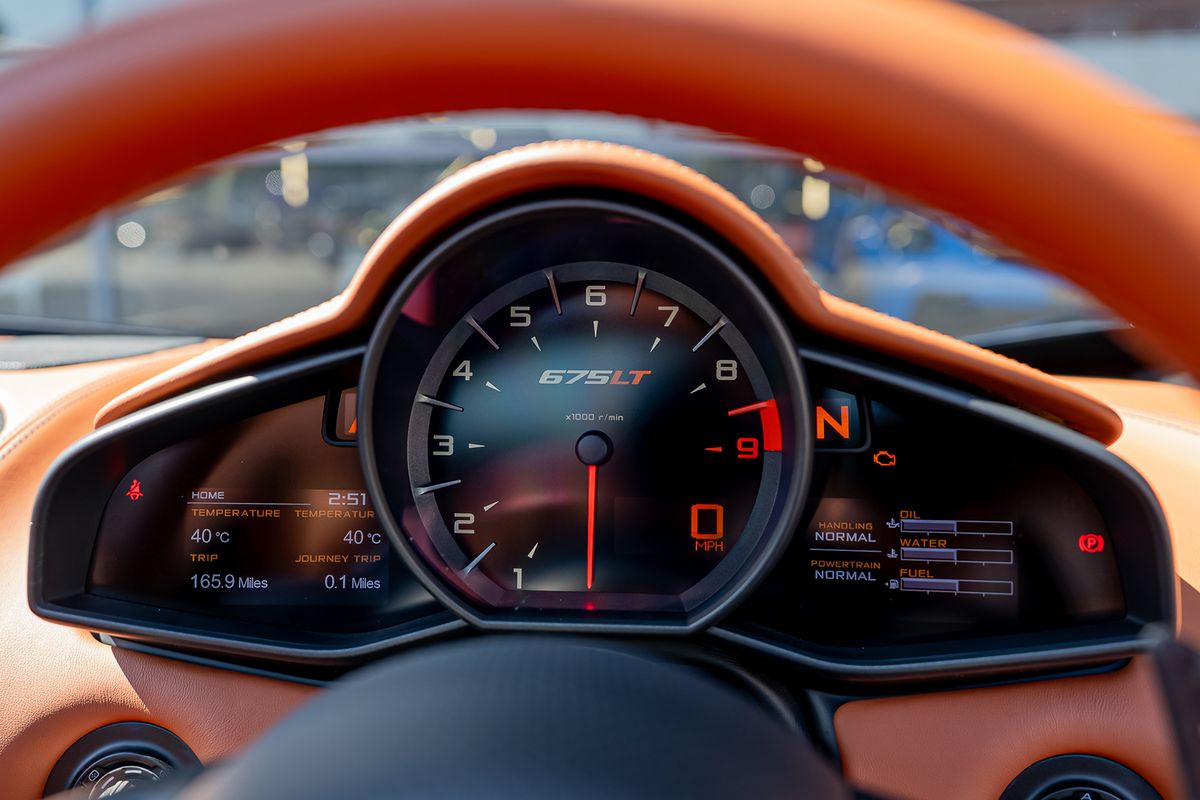 MCLAREN 675LT SPIDER V8 SSG