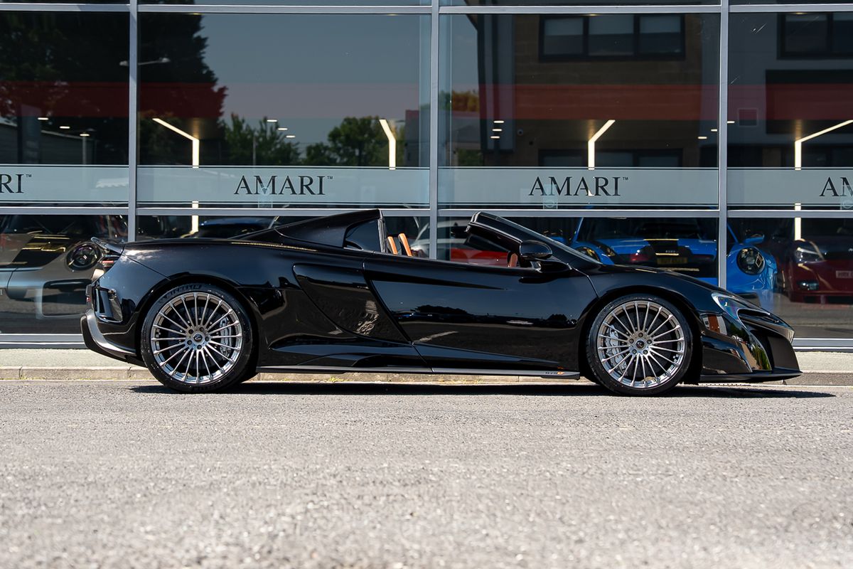 MCLAREN 675LT SPIDER V8 SSG