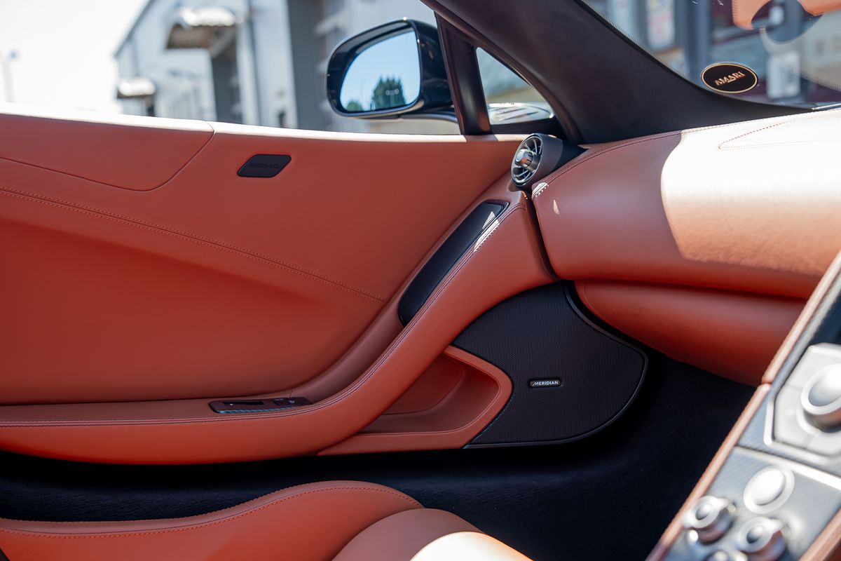MCLAREN 675LT SPIDER V8 SSG