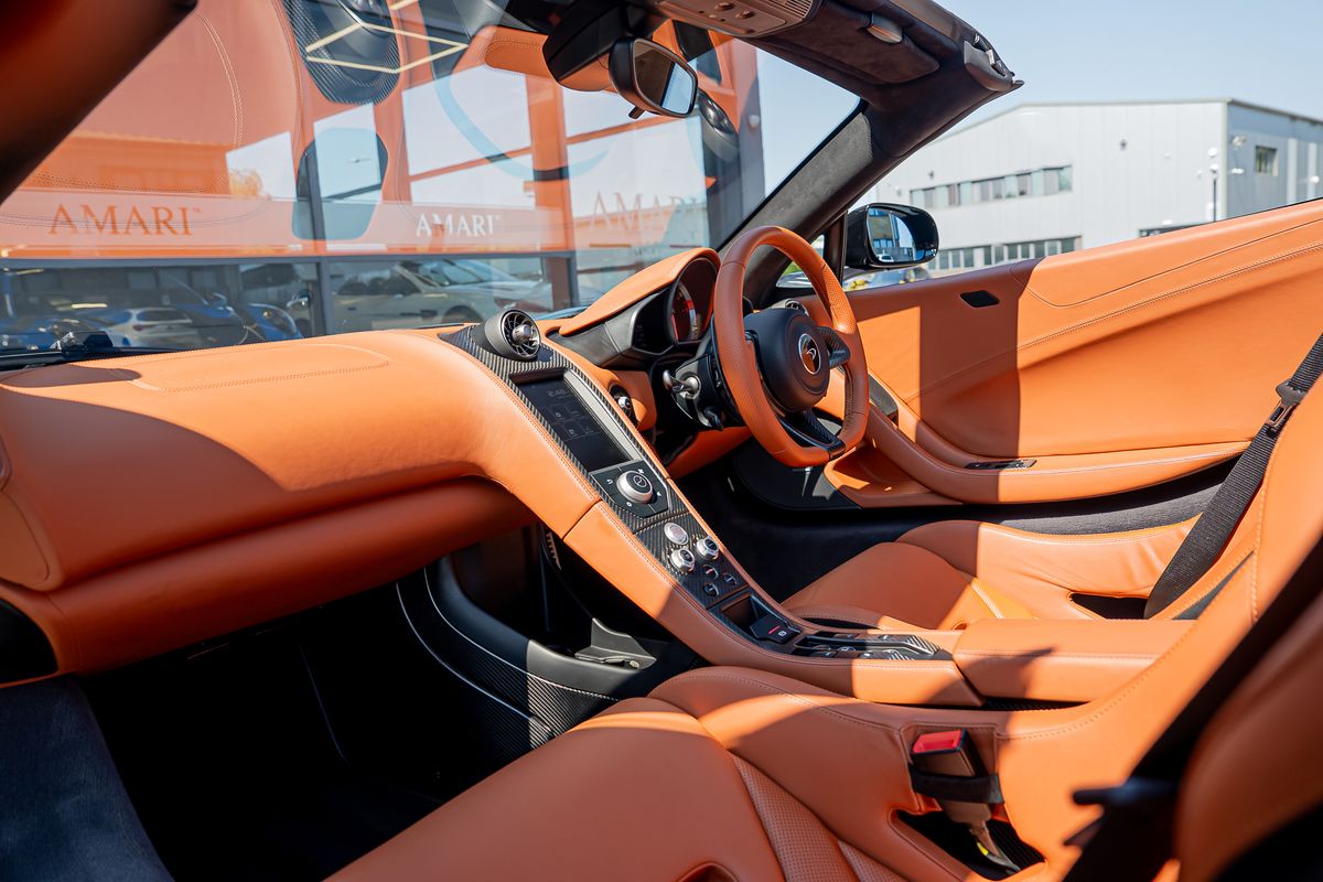 MCLAREN 675LT SPIDER V8 SSG