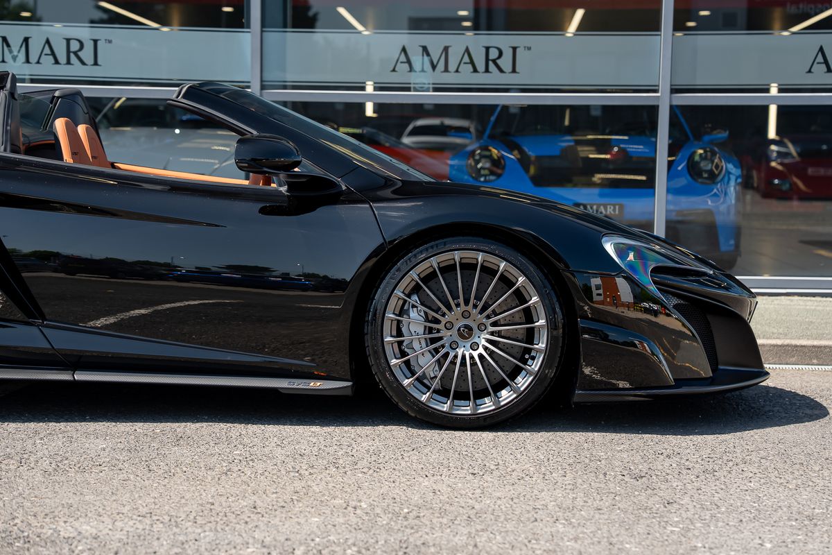 MCLAREN 675LT SPIDER V8 SSG